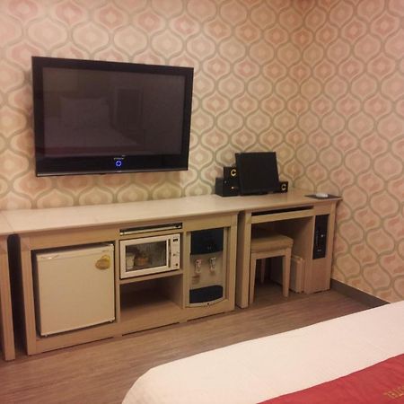 Gyeongju Bluemore Motel Екстер'єр фото